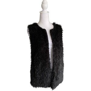 Charlotte Russe Black Faux Fur Vest Size Medium